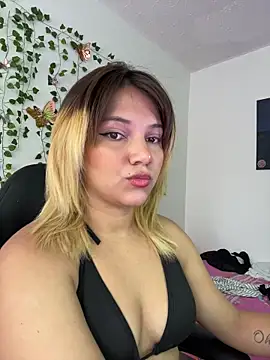 Snapshot of aurora_bela chatting on March 24, 2026, 5:07 pm aurora bela online show from March 24, 2026, 5:07 pm