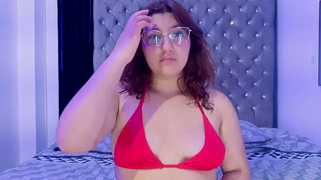 Snapshot of QueenOfDeepTroath chatting on February 27, 2026, 7:58 pm QueenOfDeepTroath online show from February 27, 2026, 7:58 pm