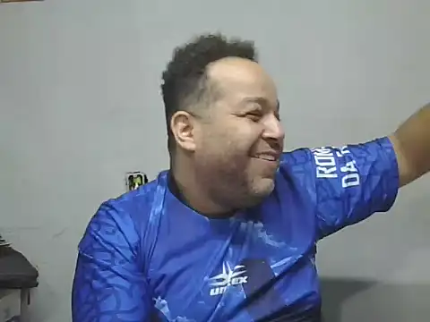 UrsoBissexualPauGrosso online show from April 1, 2026, 6:05 pm