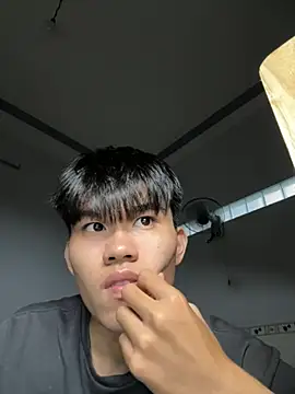 Snapshot of DuckDuyy chatting on February 26, 2026, 6:45 am DuckDuyy online show from February 26, 2026, 6:45 am