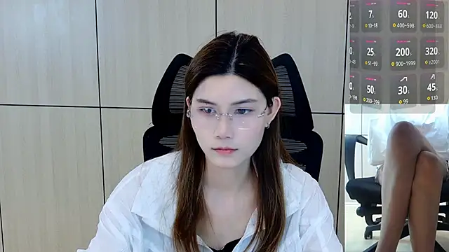 Snapshot of zhen-68 chatting on July 9, 2026, 6:17 am zhen-68 online show from July 9, 2026, 6:17 am