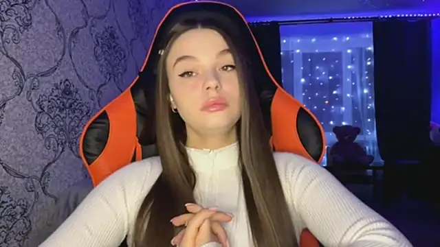 Snapshot of AkikoAnkrom chatting on March 2, 2026, 4:47 pm AkikoAnkrom online show from March 2, 2026, 4:47 pm