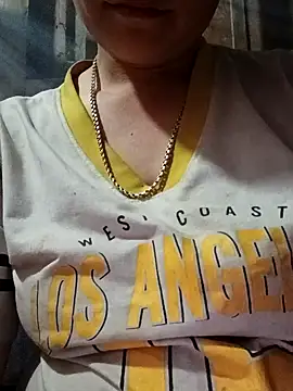 Lindxx-hot online show from April 7, 2026, 2:17 pm