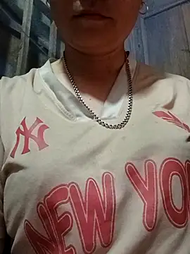 Lindxx-hot online show from April 13, 2026, 10:04 pm