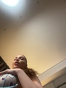 KarmaFoxx online show from April 28, 2026, 2:27 am