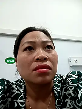 Mizu-hotshow online show from March 18, 2026, 12:03 am