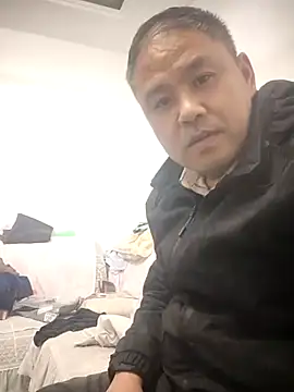 wanggang880903 online show from April 5, 2026, 4:04 pm