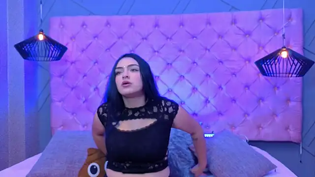 SARA HORNY- online show from May 30, 2026, 4:31 am
