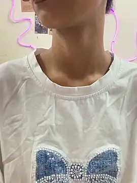 Snapshot of Zoiii__ chatting on March 31, 2026, 1:44 pm Zoiii online show from March 31, 2026, 1:44 pm