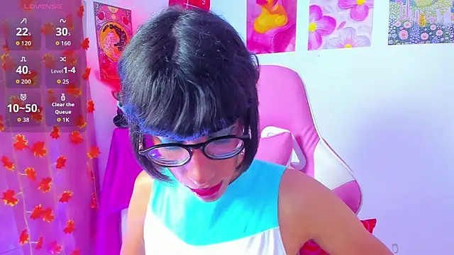 Snapshot of Madeline_21 chatting on March 19, 2026, 6:17 am Madeline 21 online show from March 19, 2026, 6:17 am