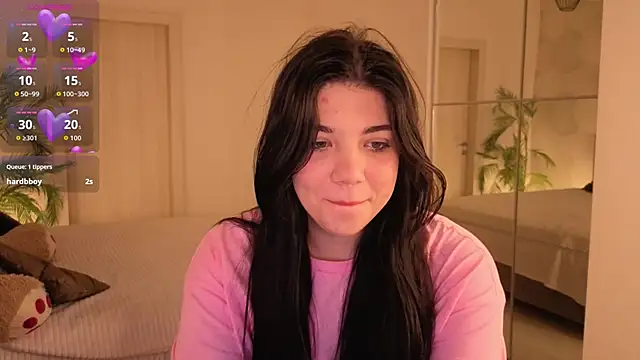 Snapshot of FreyaFondness chatting on March 5, 2026, 9:55 pm FreyaFondness online show from March 5, 2026, 9:55 pm