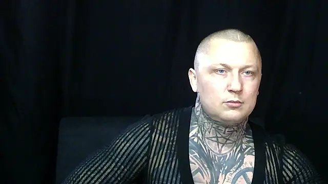Snapshot of devilWithTats chatting on March 10, 2026, 10:42 am devilWithTats online show from March 10, 2026, 10:42 am