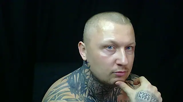 Snapshot of devilWithTats chatting on March 29, 2026, 8:14 am devilWithTats online show from March 29, 2026, 8:14 am