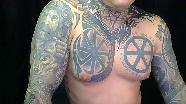 Snapshot of devilWithTats chatting on April 1, 2026, 1:41 pm devilWithTats online show from April 1, 2026, 1:41 pm
