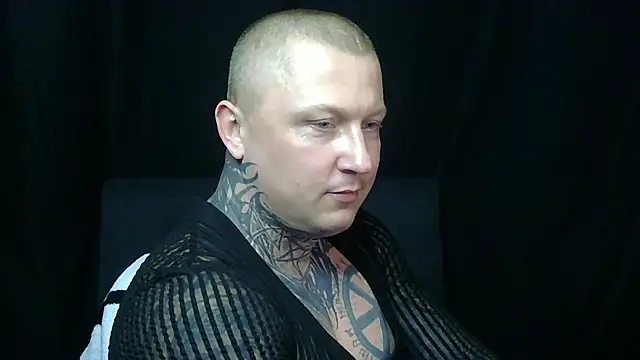 Snapshot of devilWithTats chatting on April 21, 2026, 9:59 am devilWithTats online show from April 21, 2026, 9:59 am