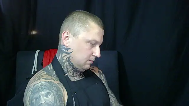 Snapshot of devilWithTats chatting on July 2, 2026, 3:40 pm devilWithTats online show from July 2, 2026, 3:40 pm