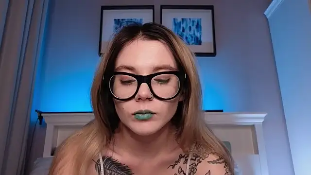 AliceTease online show from May 16, 2026, 7:23 pm