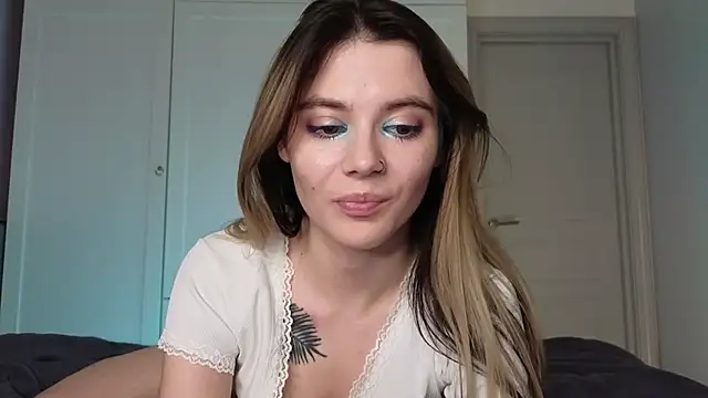 AliceTease online show from May 30, 2026, 4:59 pm