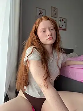 Snapshot of gingerlatte chatting on May 3, 2026, 7:47 am gingerlatte online show from May 3, 2026, 7:47 am