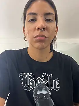 VioletaHills  online show from June 25, 2026, 12:09 pm