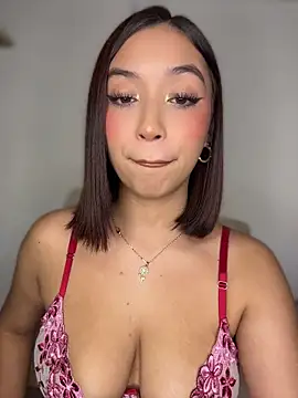 Im Danna  online show from May 15, 2026, 2:07 am