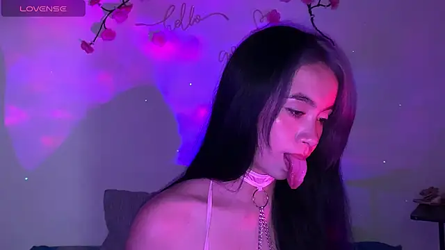 sweet molly420 online show from May 15, 2026, 10:50 pm