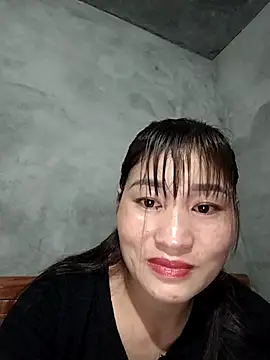 Lilinn  online show from March 3, 2026, 10:54 am