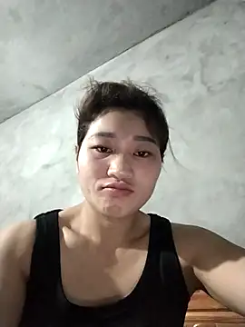 Lilinn  online show from April 8, 2026, 11:05 pm