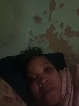 friendlybitch22 online show from April 8, 2026, 3:28 am