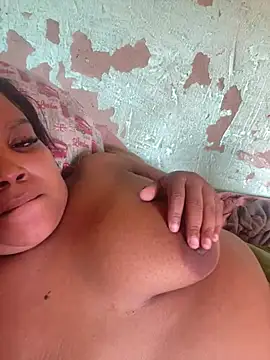 friendlybitch22 online show from April 12, 2026, 11:04 am