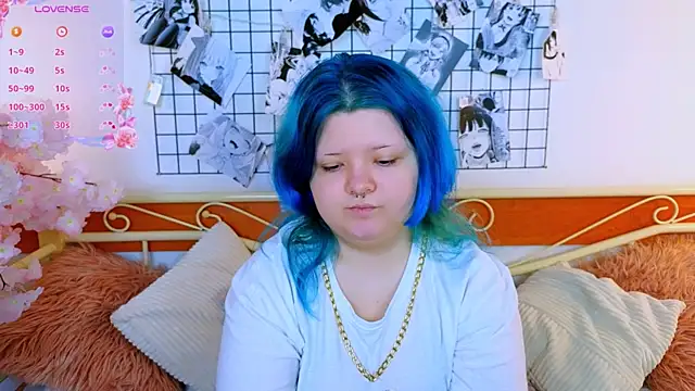 Snapshot of Lunaar_ chatting on July 8, 2026, 5:12 am Lunaar online show from July 8, 2026, 5:12 am