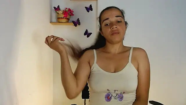 Snapshot of MagicHoney8 chatting on March 15, 2026, 5:24 am MagicHoney8 online show from March 15, 2026, 5:24 am