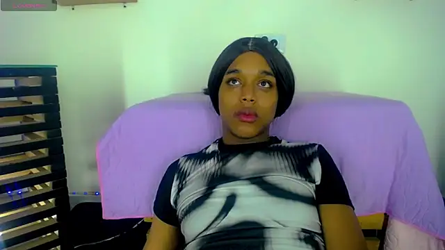 Snapshot of Nashla_D_- chatting on April 2, 2026, 9:34 pm Nashla D - online show from April 2, 2026, 9:34 pm