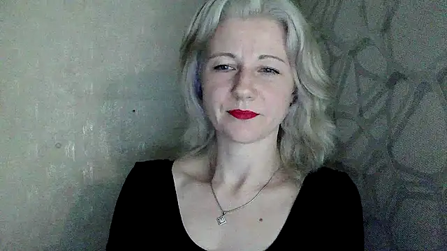 Katerina-Kissa online show from April 1, 2026, 5:54 pm