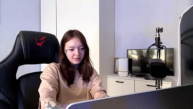 Snapshot of Littleways chatting on March 5, 2026, 9:38 am Littleways online show from March 5, 2026, 9:38 am