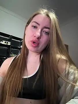 Snapshot of Barbiio chatting on February 28, 2026, 8:21 pm Barbiio online show from February 28, 2026, 8:21 pm