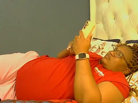 Cuddle Zee online show from May 16, 2026, 7:45 pm