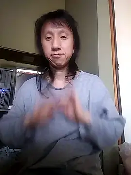 mako7612 online show from May 11, 2026, 7:14 am