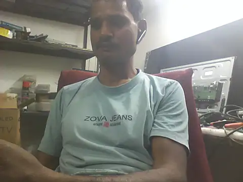 Snapshot of raja_418142 chatting on March 1, 2026, 1:13 pm raja 418142 online show from March 1, 2026, 1:13 pm