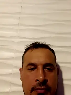 Snapshot of Ezehombre chatting on March 9, 2026, 4:00 pm Ezehombre online show from March 9, 2026, 4:00 pm