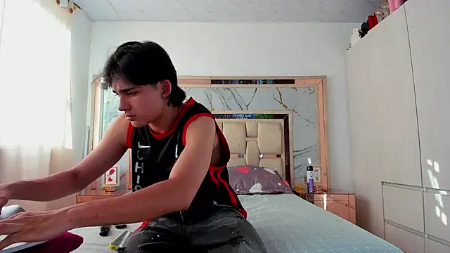 monky 0002 online show from March 22, 2026, 9:51 pm