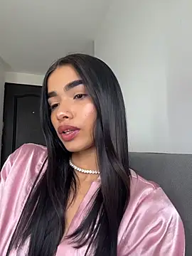 Snapshot of Bella_Smithe chatting on April 5, 2026, 3:53 pm Bella Smithe online show from April 5, 2026, 3:53 pm