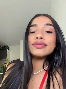 Snapshot of Bella_Smithe chatting on April 9, 2026, 2:11 pm Bella Smithe online show from April 9, 2026, 2:11 pm