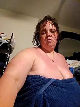 Snapshot of Purplesparkle1 chatting on March 16, 2026, 9:52 pm Purplesparkle1 online show from March 16, 2026, 9:52 pm