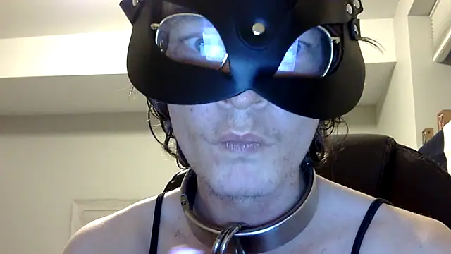 KinkyKittyBoy online show from July 6, 2026, 7:49 am