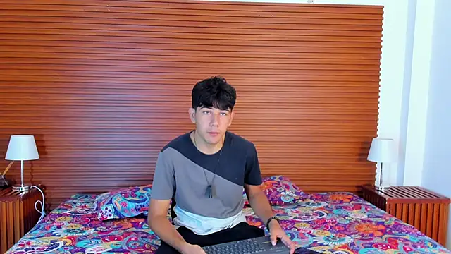 peakk twiinns online show from April 12, 2026, 11:15 am