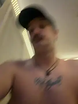 PoundedCajunGuy93 online show from May 13, 2026, 8:12 am