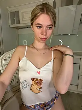 BellaSuns online show from May 14, 2026, 10:33 am
