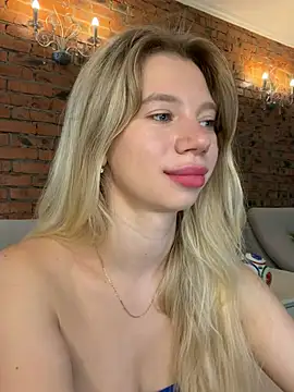 BellaSuns online show from July 15, 2026, 11:21 pm