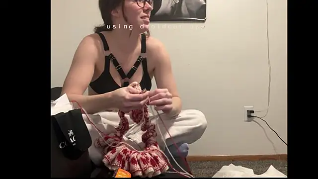 Snapshot of LunaRoyale448 chatting on March 2, 2026, 9:05 am LunaRoyale448 online show from March 2, 2026, 9:05 am